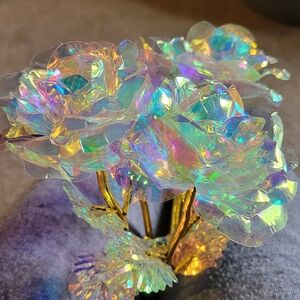 Artificial iridescent flowers